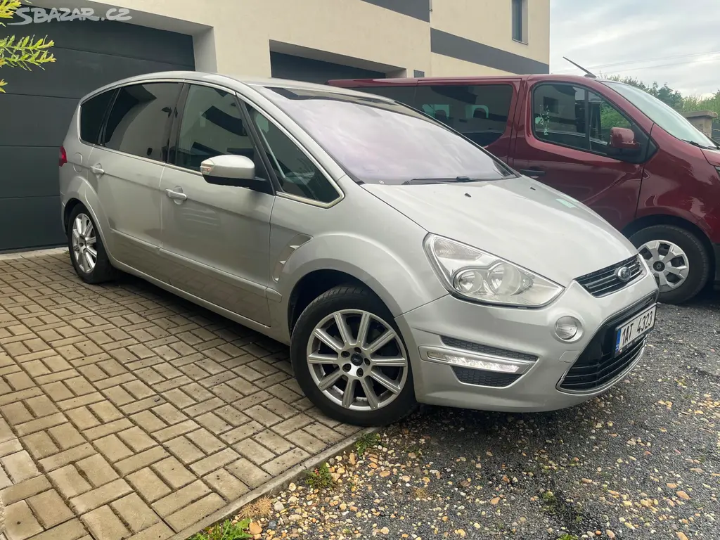 Ford S-max 2.0i rok 2010, 7mist tazne,po rozvodech